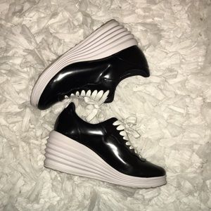 Black and White Women's Sneakers